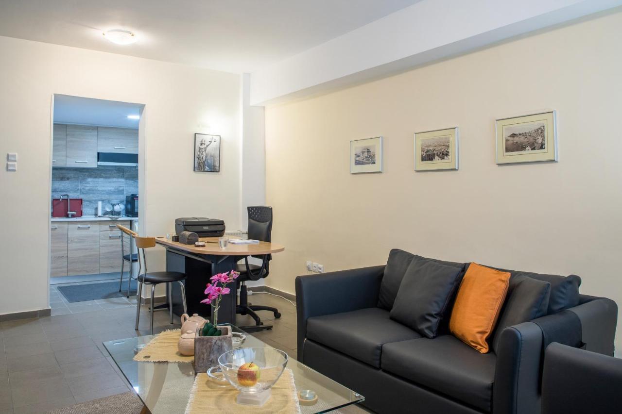 Diamerisma-Grafeio Apartment พีเรียส ภายนอก รูปภาพ